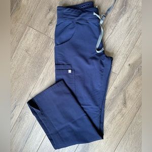 Figs Navy Scrub Set XXS Catarina Top and XSP Kade pants